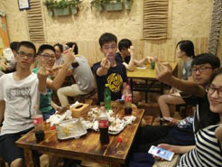 马山烧烤加盟,学烧烤技术,开烧烤店多少钱疯狂烤翅加盟