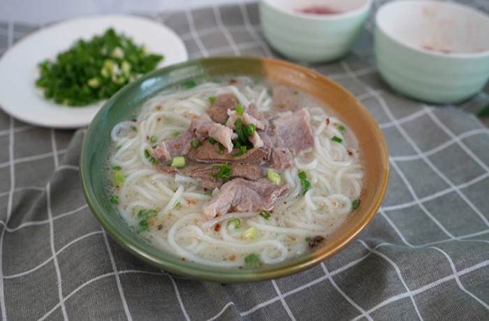 马山原味汤粉王培训